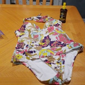 Halter tankini new without tags multi color